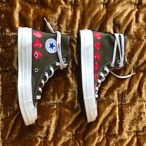 PLAY by Comme des garçons Chucks Size 4Y